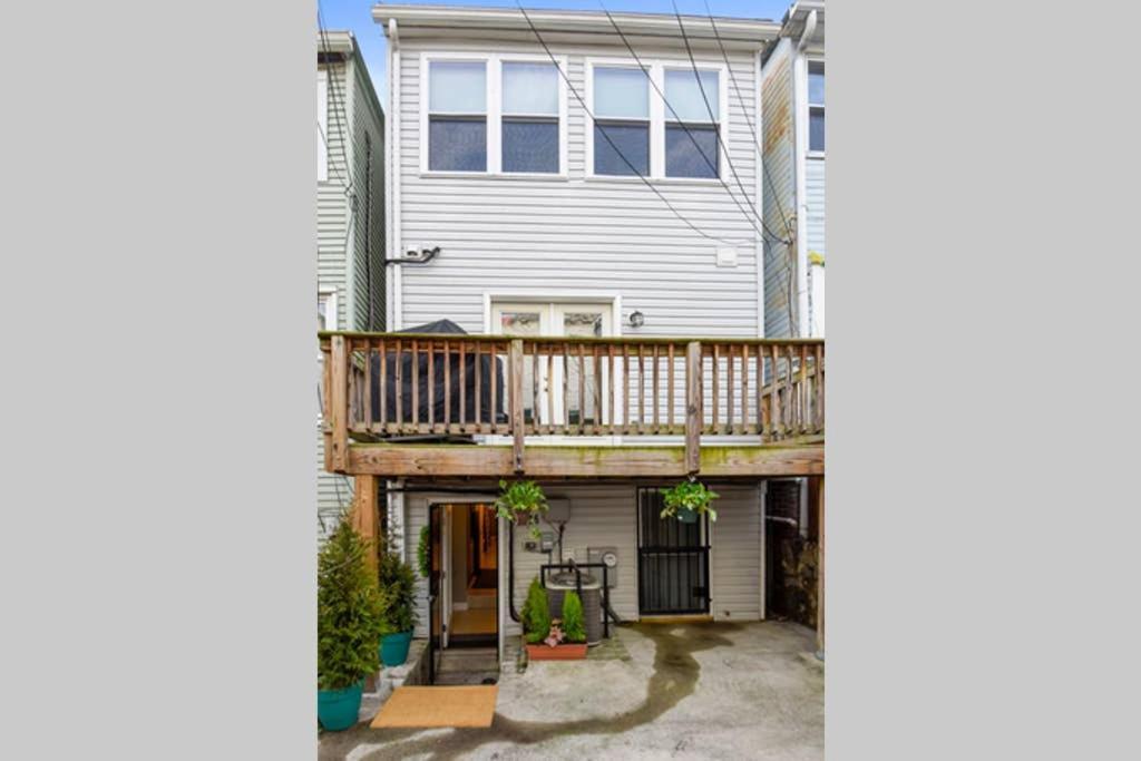 Edgewood Guesthouse Apartment Unitワシントン エクステリア 写真